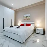 Location 2 Bedroom With Terrace * Sliema