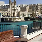 Lejlighed Location 2 Bedroom With Terrace *