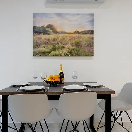 דירה Location 2 Bedroom With Terrace *