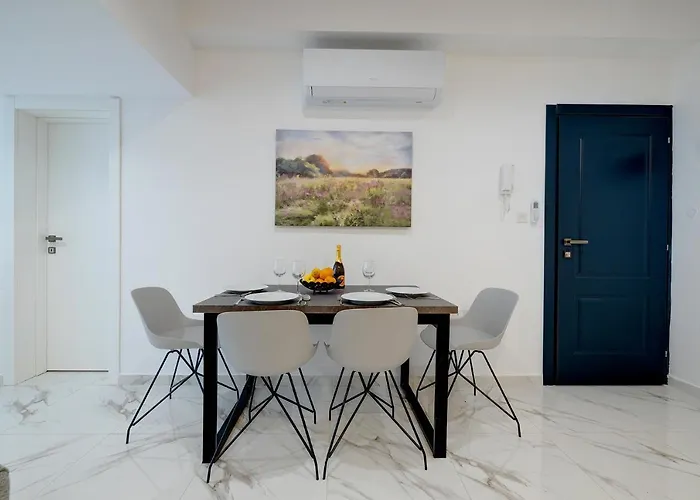 アパート Location 2 Bedroom With Terrace スリーマ