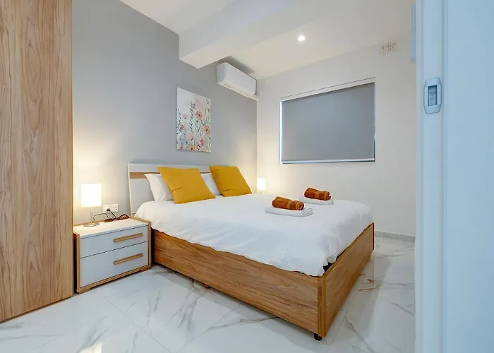 Location 2 Bedroom With Terrace *