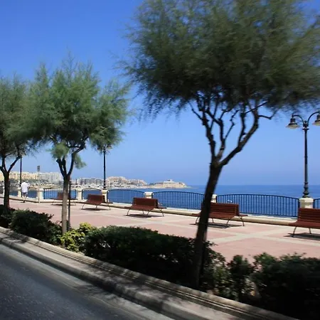 Location 2 Bedroom With Terrace