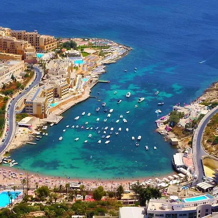 Appartement Location 2 Bedroom With Terrace *